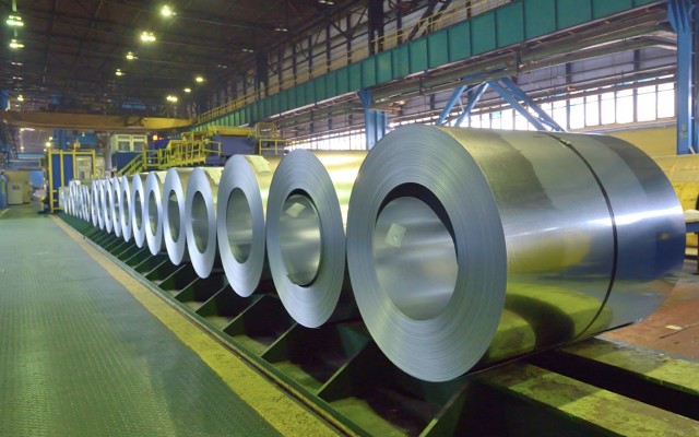 Steel rolls galvanised coat zinc